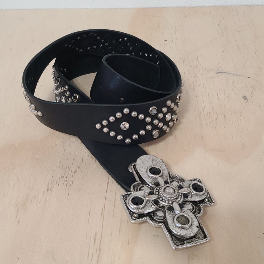 Leather stylish belt